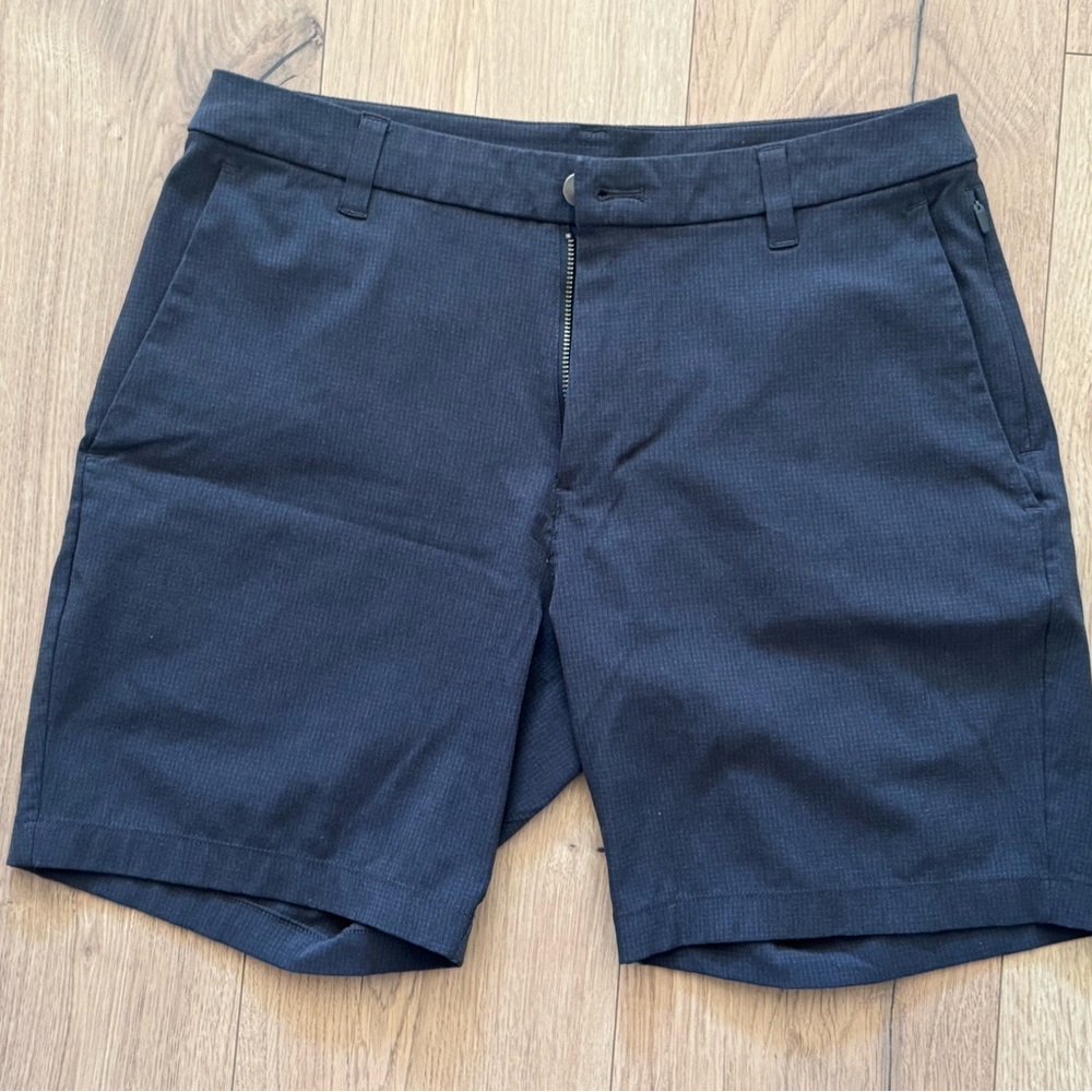 Lululemon ABC Men's navy Shorts